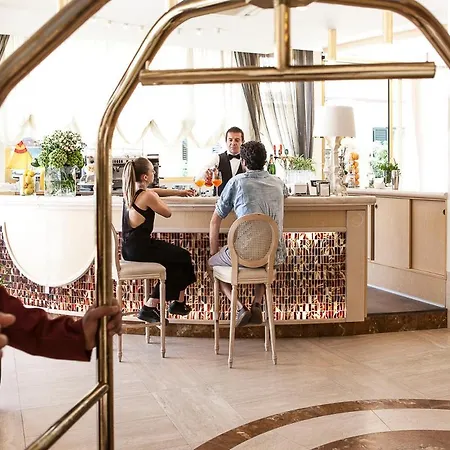 Nettuno Otel 4*