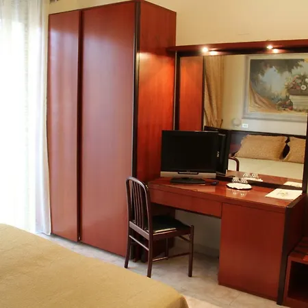 Nettuno Hotel 4*